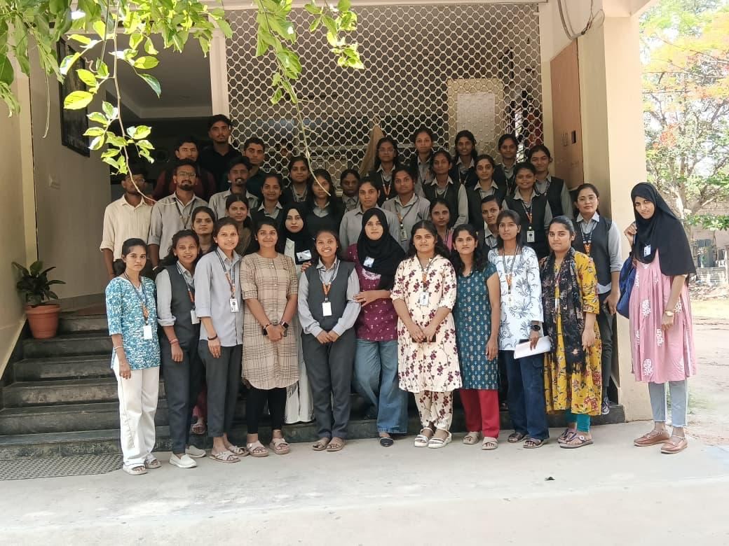 Group of Learn2Hire trained students
